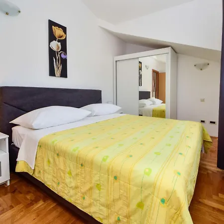 Apartment In Trogir 6147A Apartment
