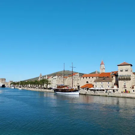 Apartment Apartment In Trogir 6147A Trogir