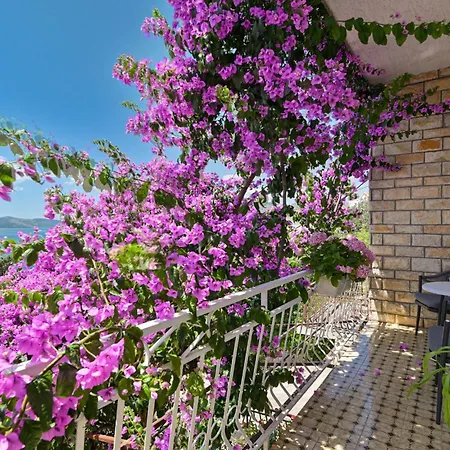 Apartment Apartment In Trogir 6147A Trogir